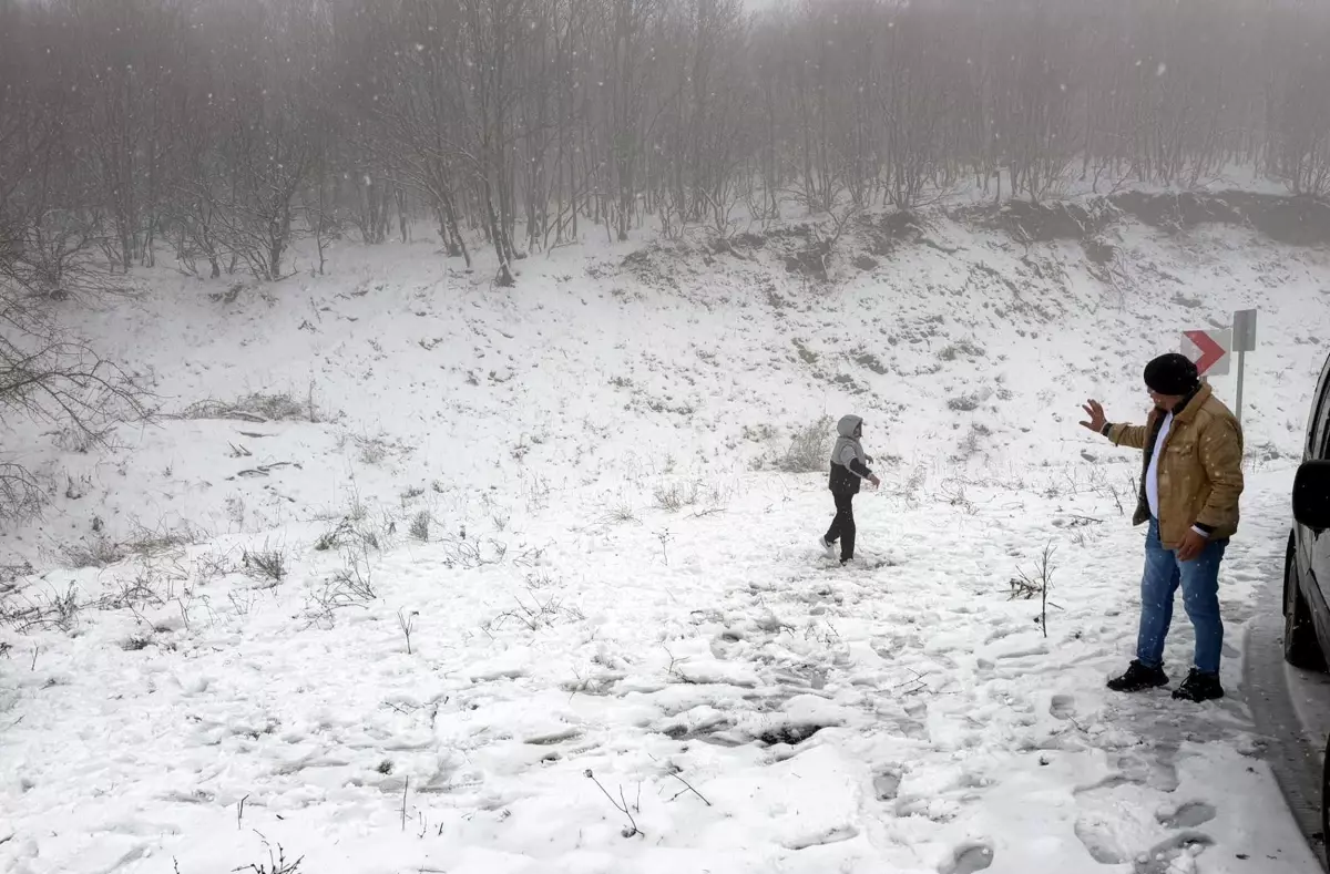 Tekirdağ’da Ganos Dağı’nın Bembeyaz Manzarası ve 10 cm Kar Keyfi