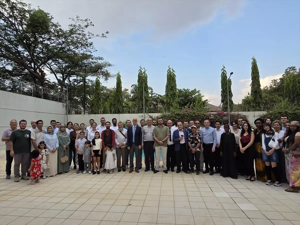 Abuja Büyükelçisi Poroy, Nijerya’daki Türk Topluluğuyla Ramazan Bayramı’nı Coşkuyla Kutladı