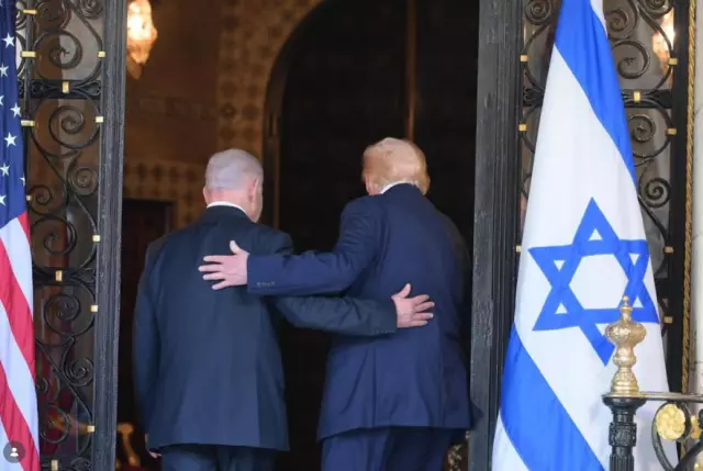 Trump ve Başbakan Takaiçi Sanae bir arada