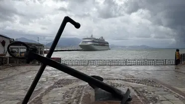 Alanya limanında Astoria Grande kruvaziyeri