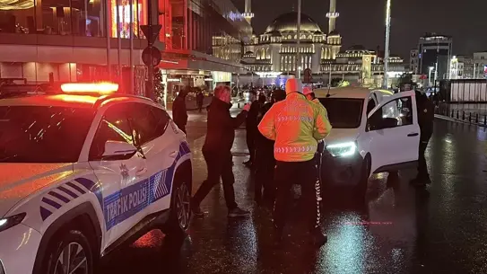 Denetim sırasında polis ekipleri