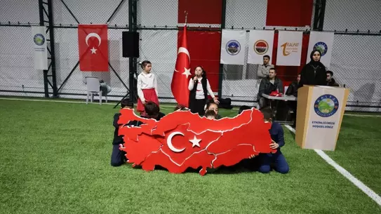 Dereceye giren öğrencilere verilen ödüller
