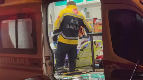 Yangın sonrası hasar görmüş gecekondu yapısı