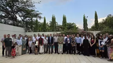 Büyükelçi Poroy ve Türk Topluluğu