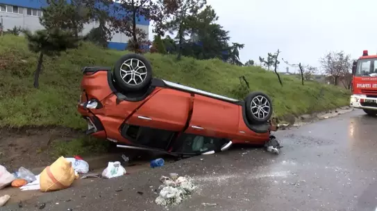 Kaza sonrası hasar gören otomobil