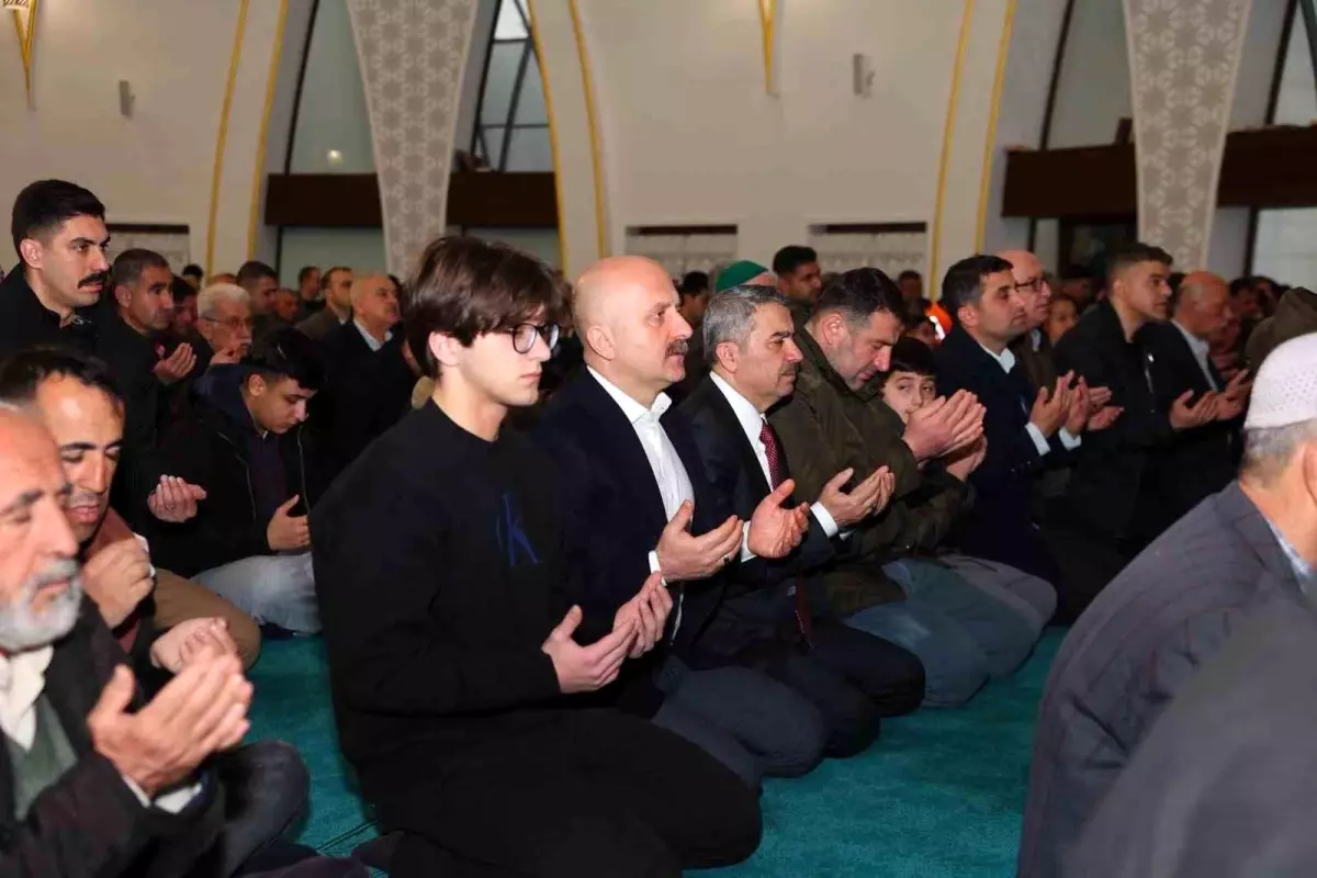 Adıyaman’da Ramazan Bayramı Coşkusu: Protokol Üyeleri Halkla Buluştu