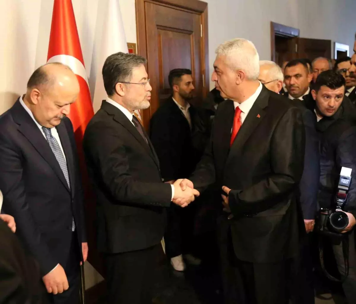 Bakan Yumaklı'dan Türkiye'yi Savaşların Etkilerinden Koruma Vurgusu