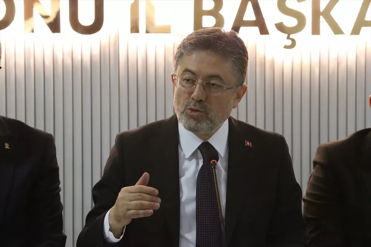 Tarım ve Orman Bakanı Yumaklı'dan Türkiye'yi Barış Adası Olarak Nitelendiren Açıklama