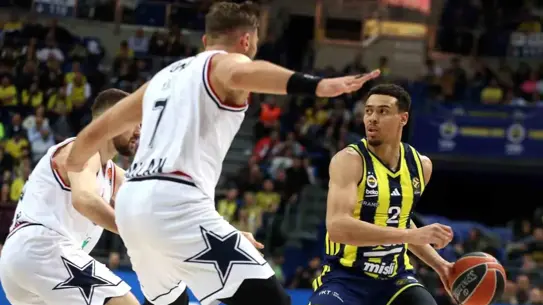 Maç sonunda Fenerbahçe oyuncularının sevinci