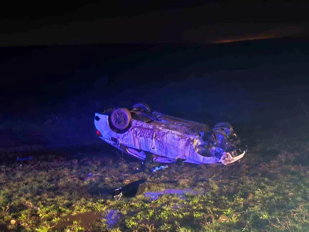 Bingöl‑Diyarbakır Karayolunda Takla Attıran Kaza: 2 Yaralı