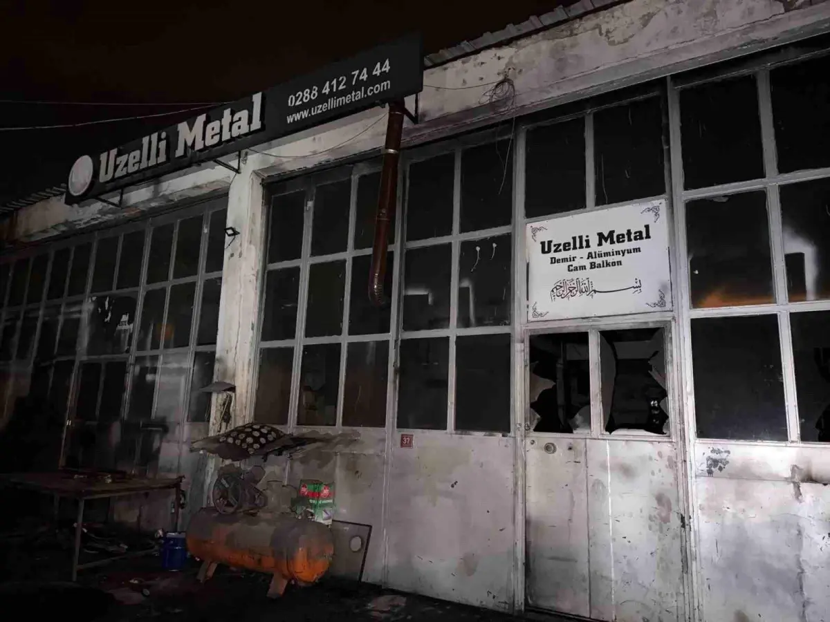 Lüleburgaz'da Tiner Dökülmesiyle Patlama: 1 Ölü, 2 Yaralı