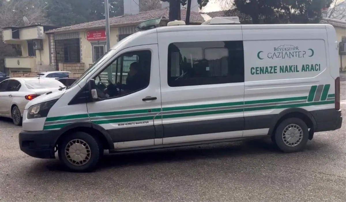 Gaziantep Oğuzeli'de Kontrolden Çıkan Araç Takla Attı: 20 Yaşındaki Sürücü Hayatını Kaybetti