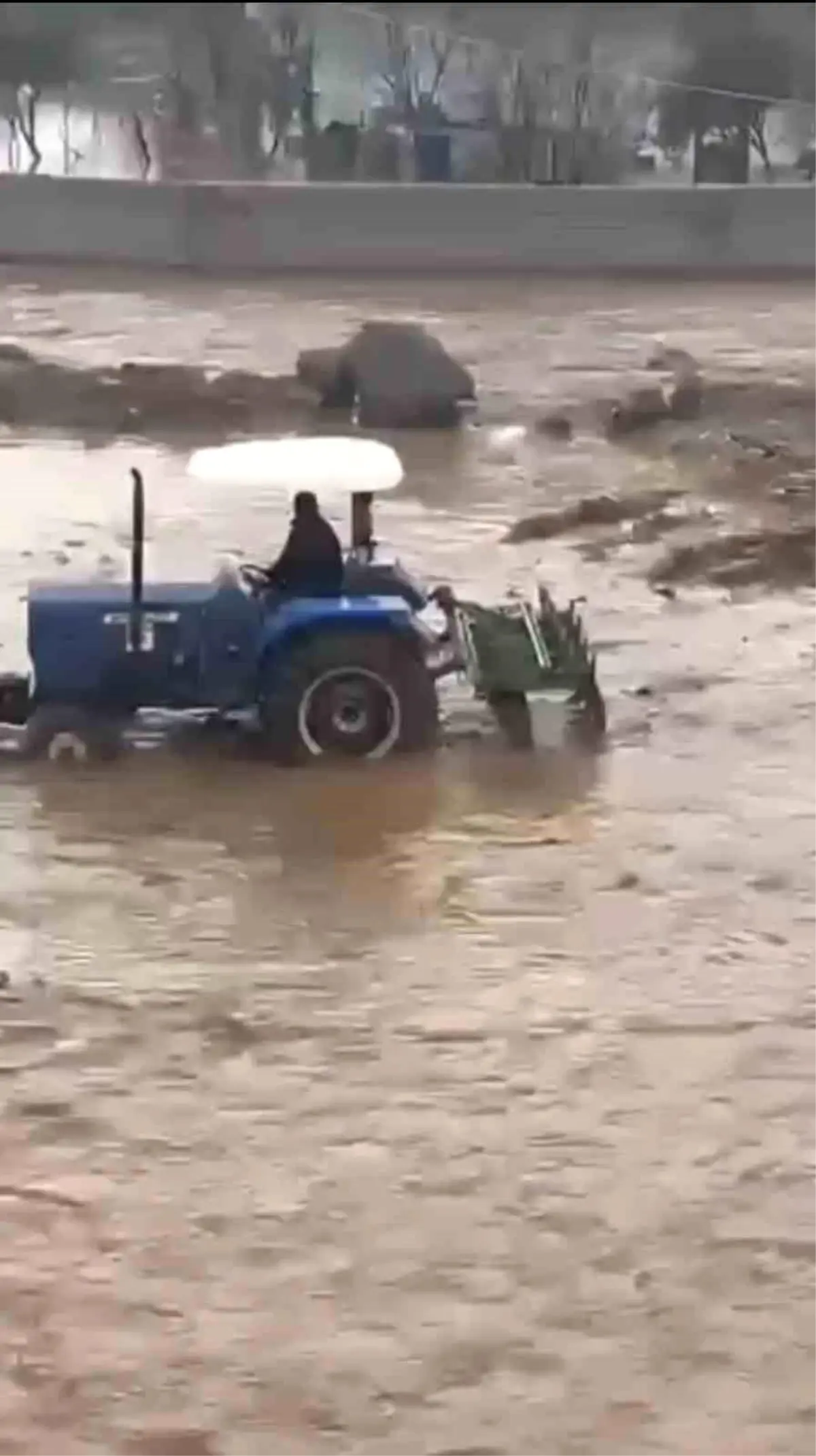 Nusaybin’de Şiddetli Sağanak Yağış Sel Felaketine Yol Açtı