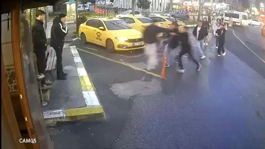 Tekirdağ Süleymanpaşa’da Bıçaklı Çatışma: Bir Kişi Yaralı