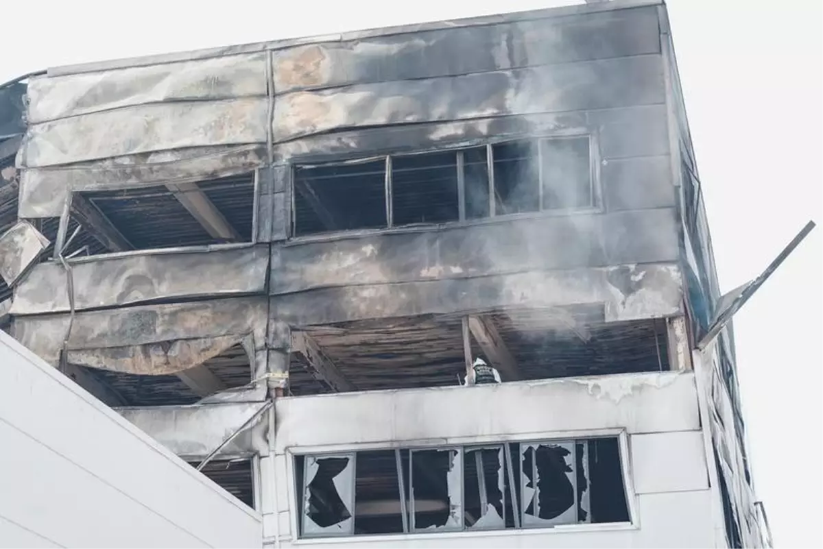 Güney Kore'nin Daejeon Şehrinde Otomotiv Fabrikasında Çıkan Yangın 11 Hayatı Aldı