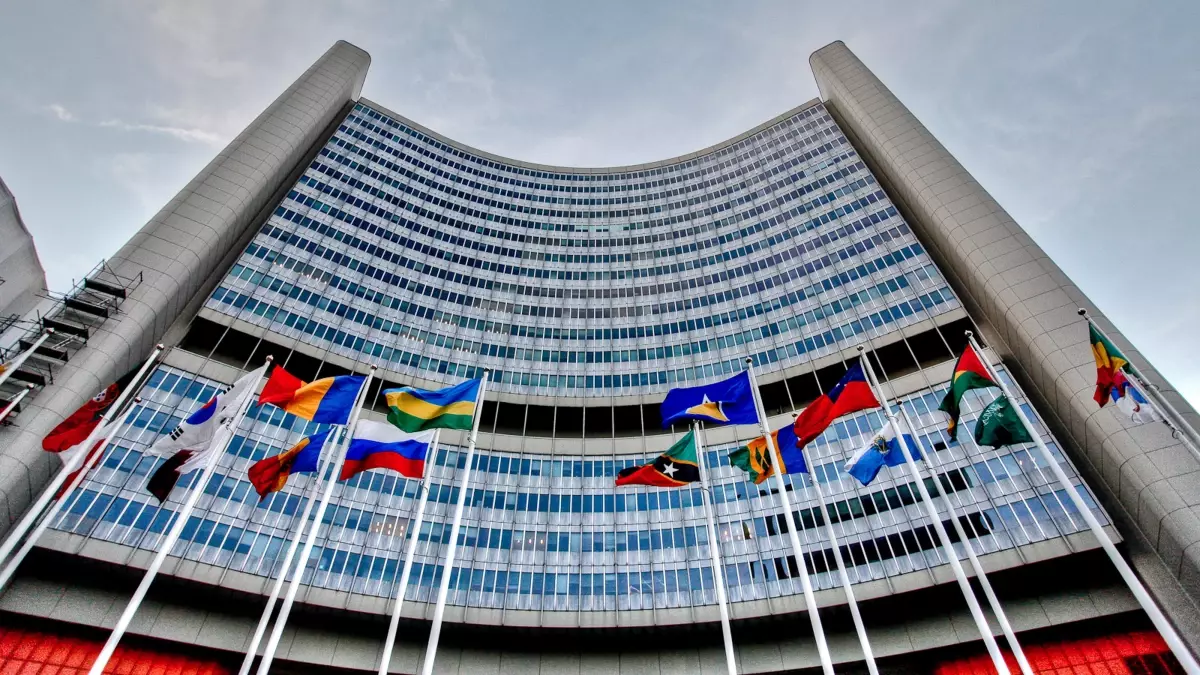 IAEA, İran'ı Nükleer Güvenlikte İtidale Çağırdı