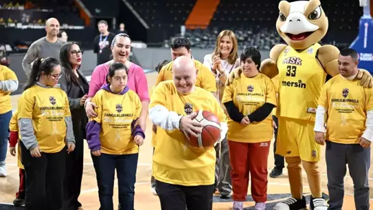 Mersin Spor Kulübü, Down Sendromlu Çocuklarla Basketbol Sahasında Buluştu