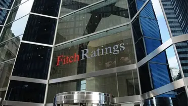 Fitch, Hürmüz Boğazı Kapalı Kalırsa Brent’in 120 Dolar Seviyesine Çıkabileceğini Uyardı