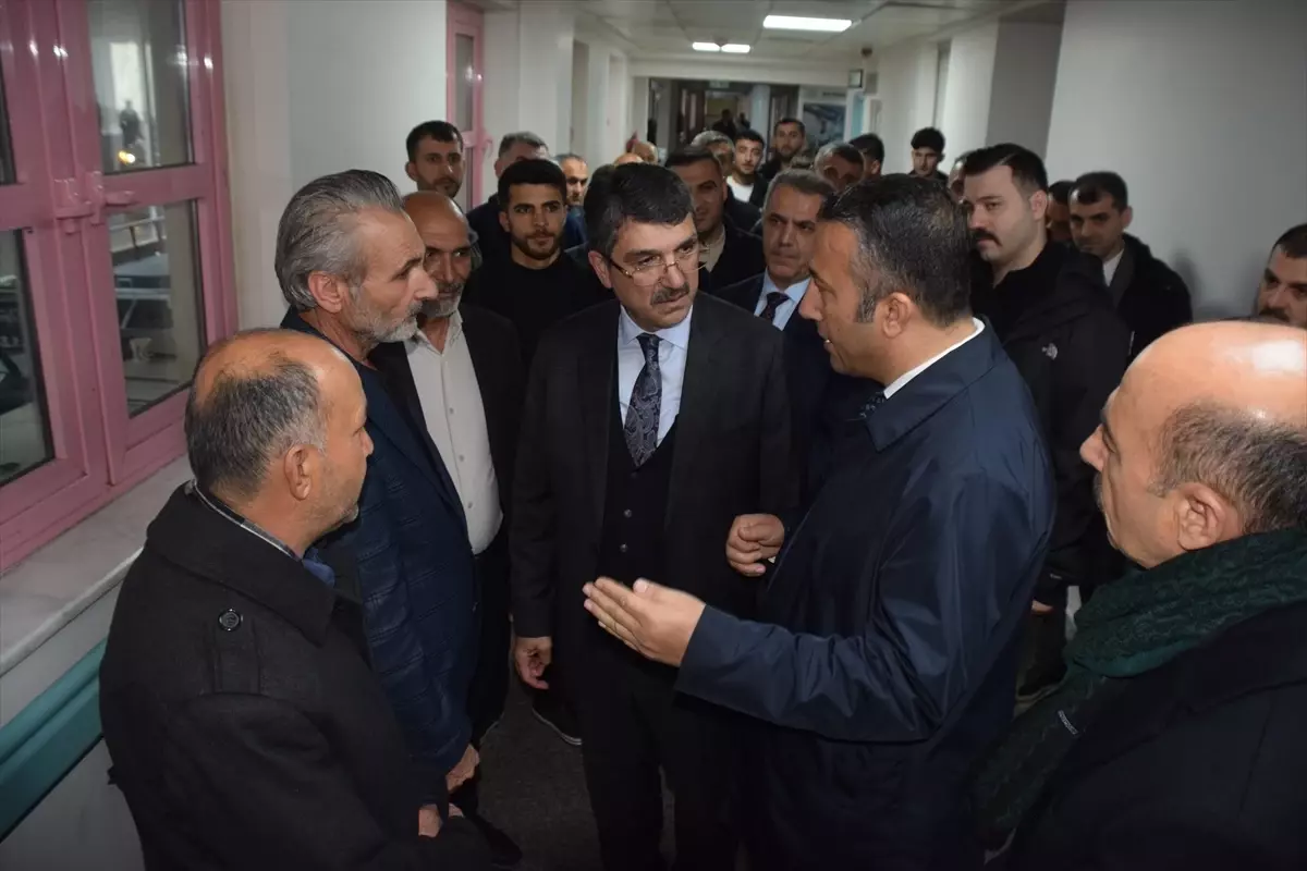 AK Parti'li Nasıroğlu, Bayramda Batman Hastanesi'ni Ziyaret Etti