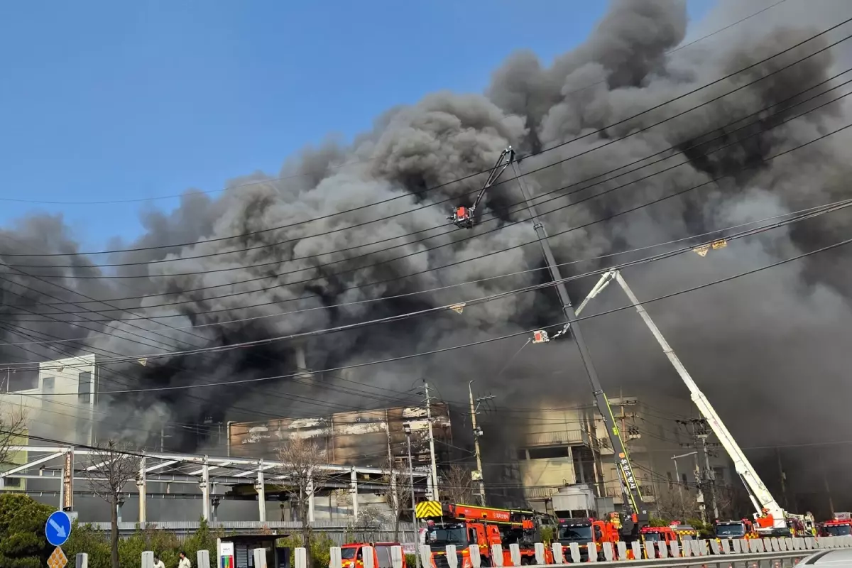Daejeon'da Otomotiv Fabrikasında Şiddetli Yangın: 10 Ölü, 59 Yaralı