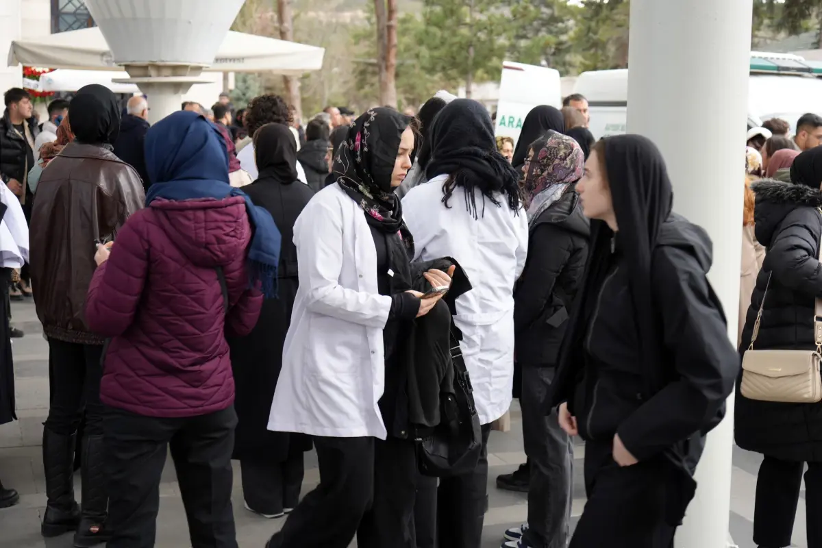 Kayseri'de Alkolün Bedeli: Tıp Öğrencisi Yaren Mercan'ın Trajik Kaybı