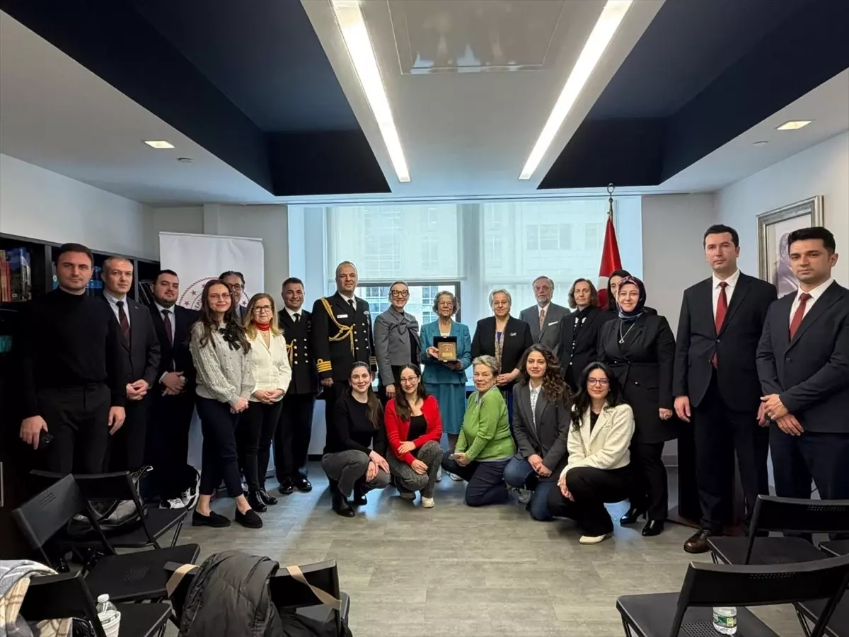 NASA'dan Dumlupınar Anı Plaketi: Türk Asıllı Uzman Muazzez Kumrucu-Lohmiller'e Takdim