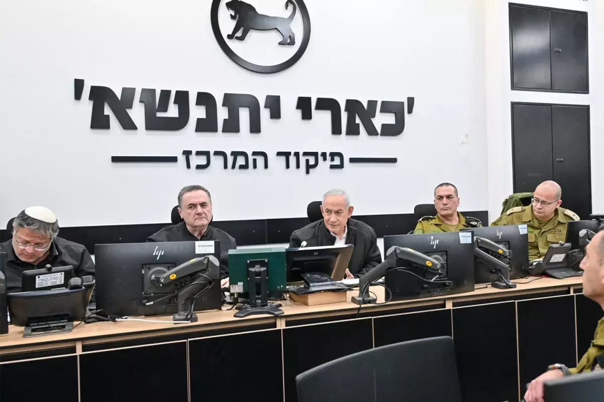 Netanyahu'nun yeni fotoğrafları kamuoyuna sunuldu, spekülasyonlar sürüyor