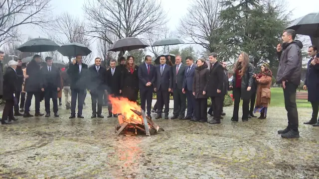Nevruz ateşi yakma töreni