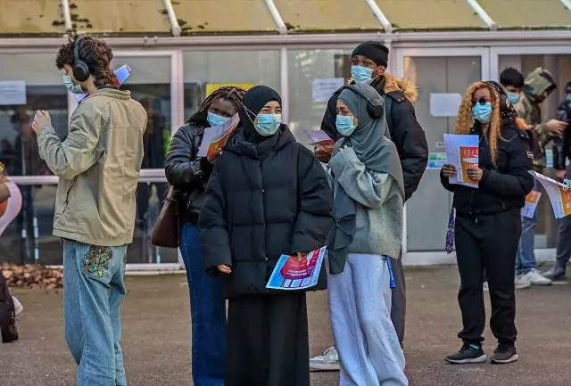 Menenjit belirtileri