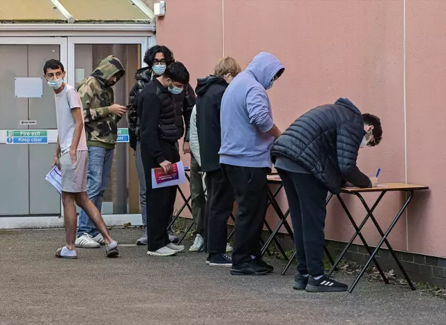 Aşı kartı ve aşı uygulaması