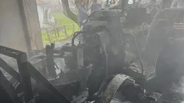 Yangın sonrası yanmış araçlar