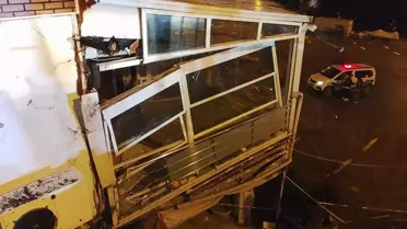 Kaza sonrası araç ve çevre görüntüsü