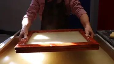 El yapımı kağıt üretim süreci