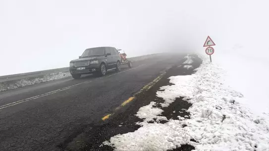 Karla kaplı köyde bayram kutlaması ana görseli