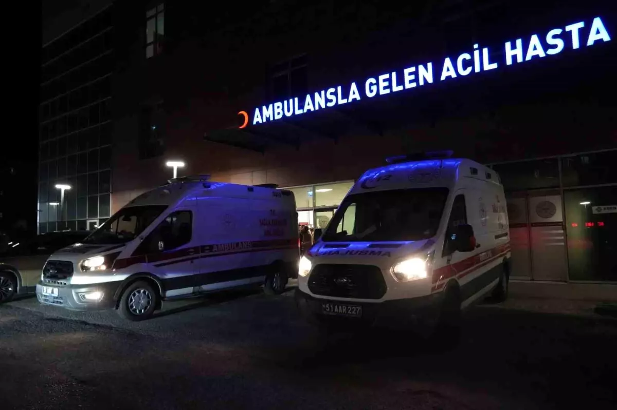 Niğde'de Kontrolsüz Araç Çarpması: 1 Ölü, 1 Yaralı