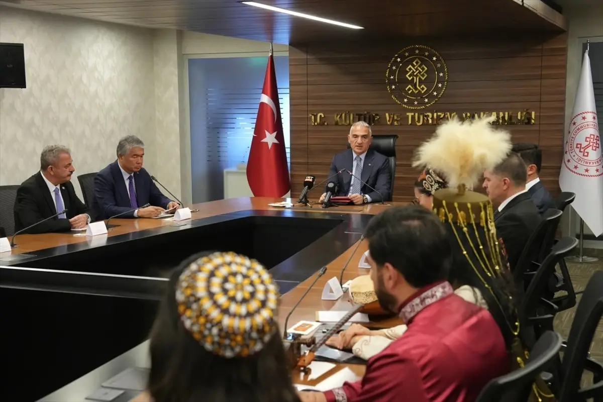 Bakan Ersoy'dan Türk Birliği ve Kültürel Mirasın Önemi Üzerine Açıklama