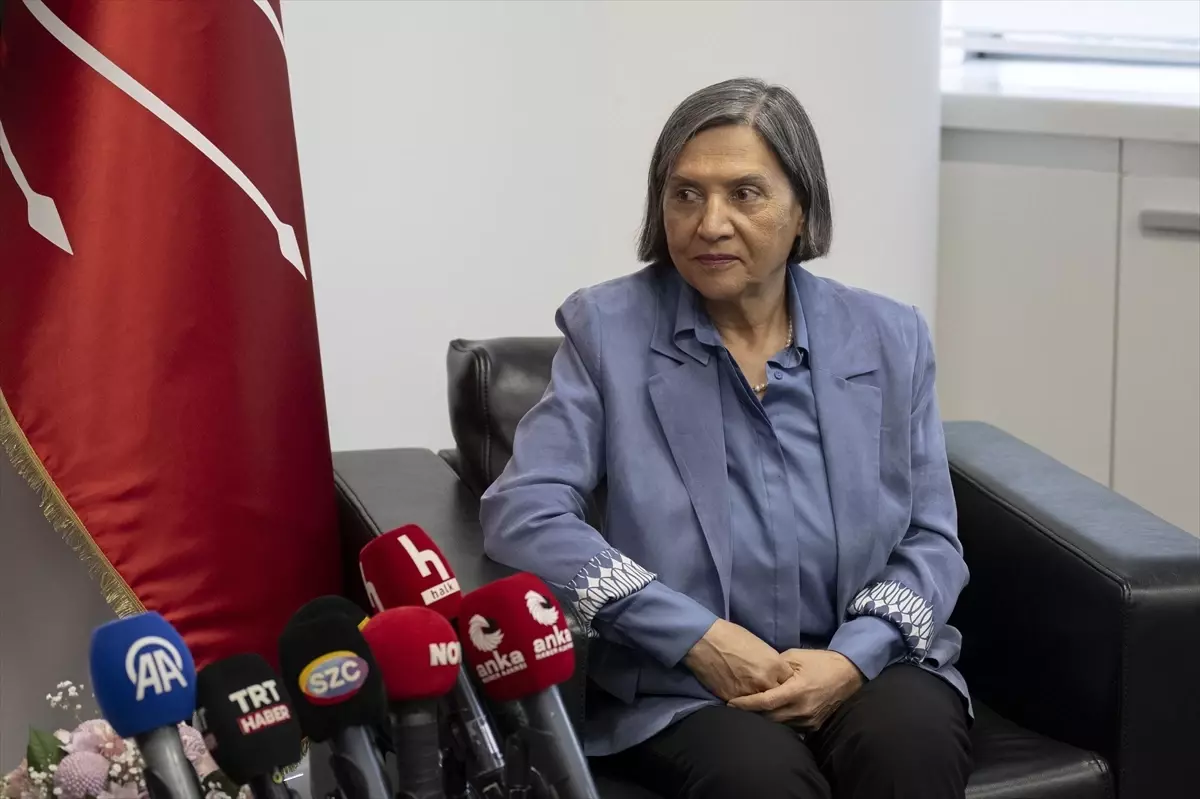 CHP Genel Merkezinde Partiler Arası Bayramlaşma Etkinliği