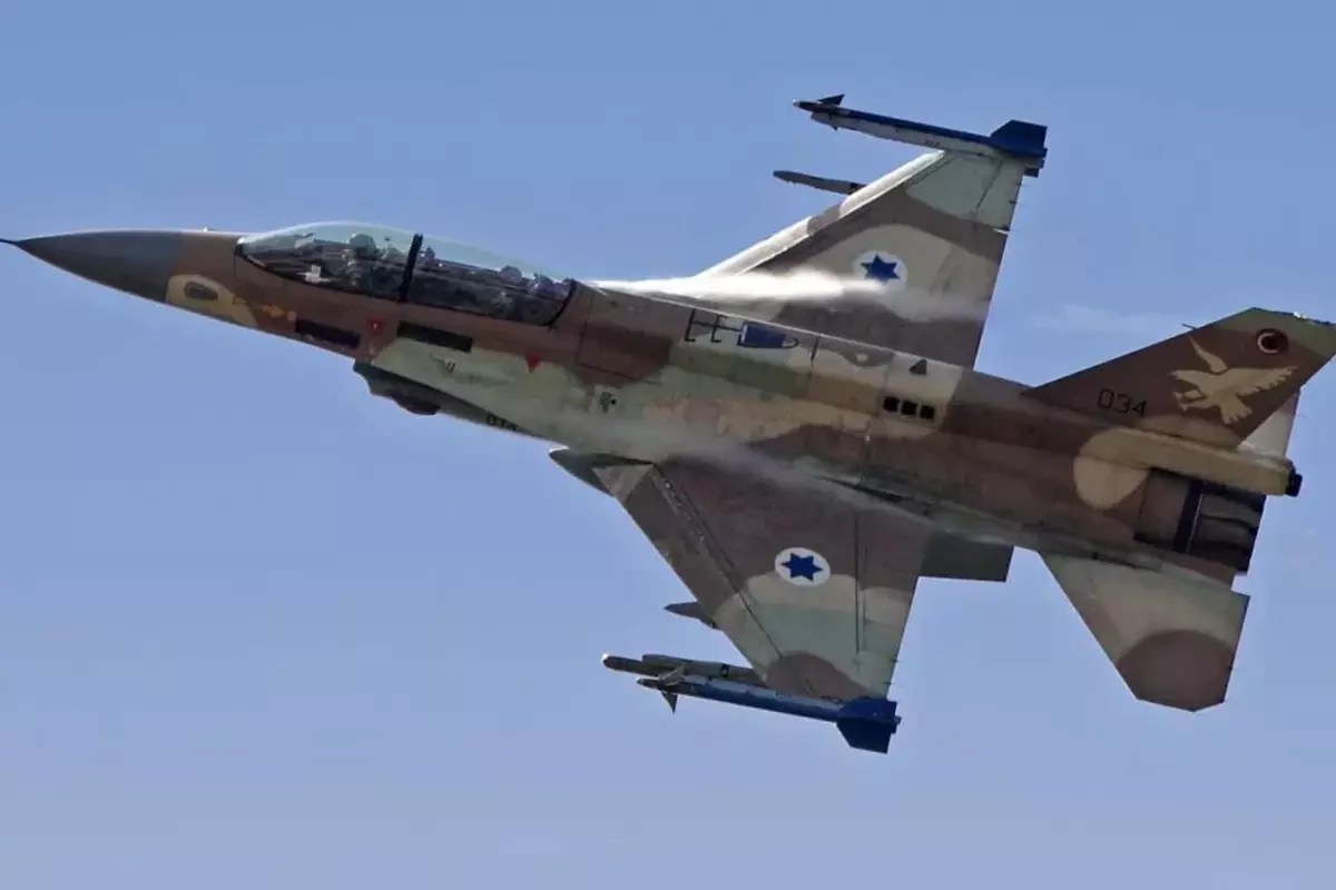 İran, İsrail'e Ait F-16'yı Hedef Aldı: Çatışma Gerginliği Artıyor