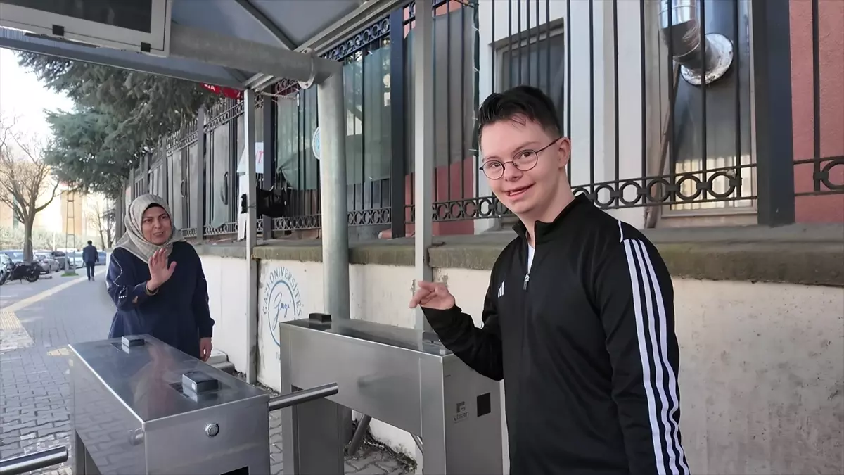 Down Sendromlu Öğrenci Alihan Akgün, Gazi Üniversitesi’nde Başarıyla Eğitimine Devam Ediyor