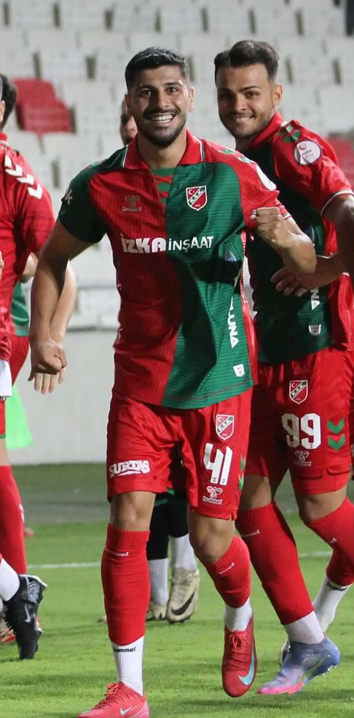 Karşıyaka’nın Stoperi Erol Zöngür’e 1 Yıllık Hak Mahrumiyeti Cezası Verildi