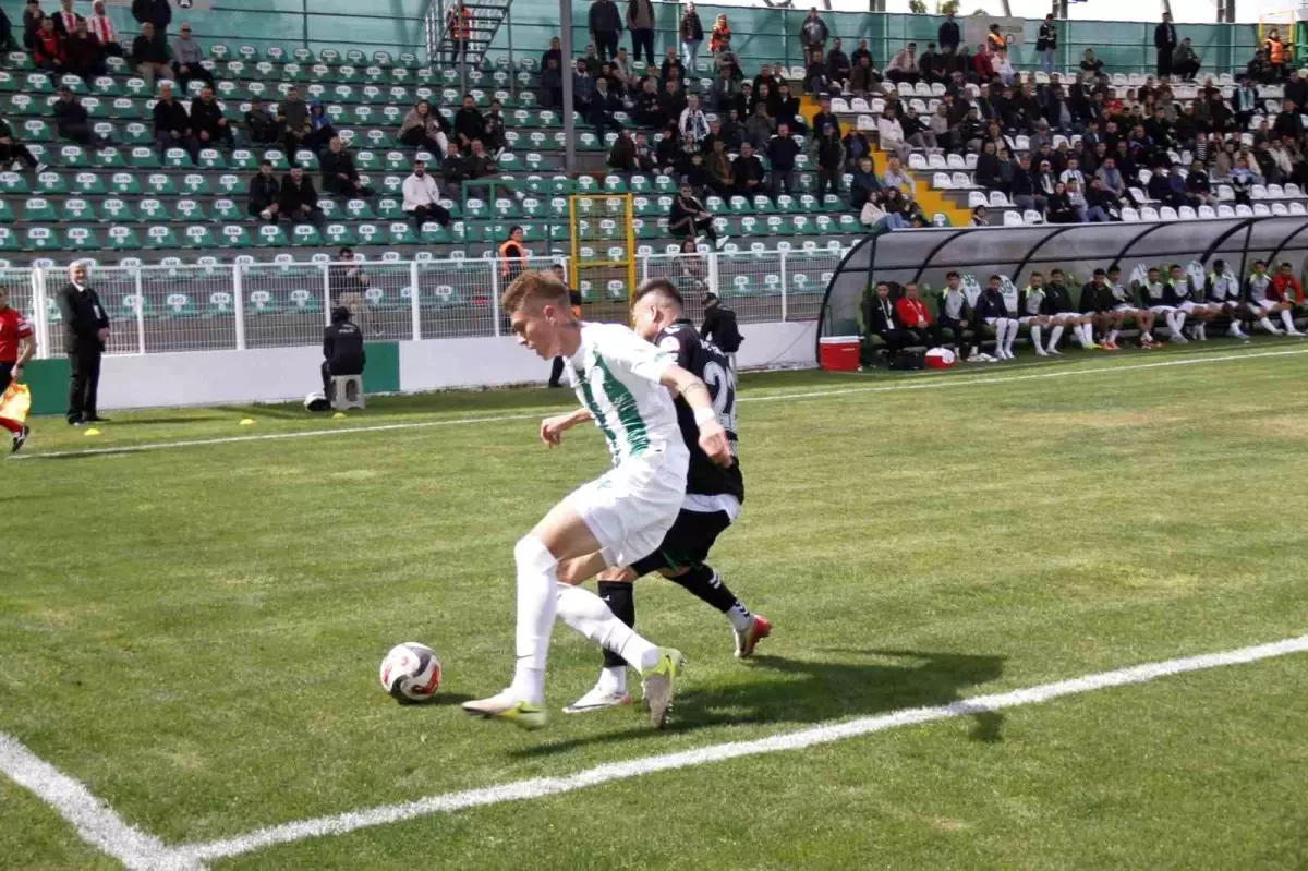 Serikspor, 32. Hafta Zaferini 2-0'lık Skorla Sakaryaspor'a Kapattı