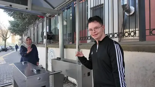 Alihan Akgün spor salonunda