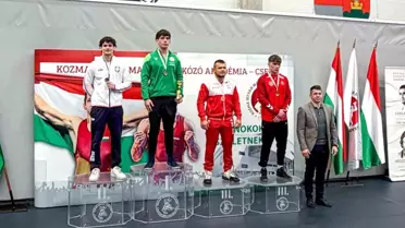 U20 Grekoromen güreş maçlarından bir an