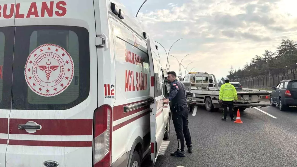 Polatlı E-90 Karayolunda Zincirleme Kazada 3 Yaralı