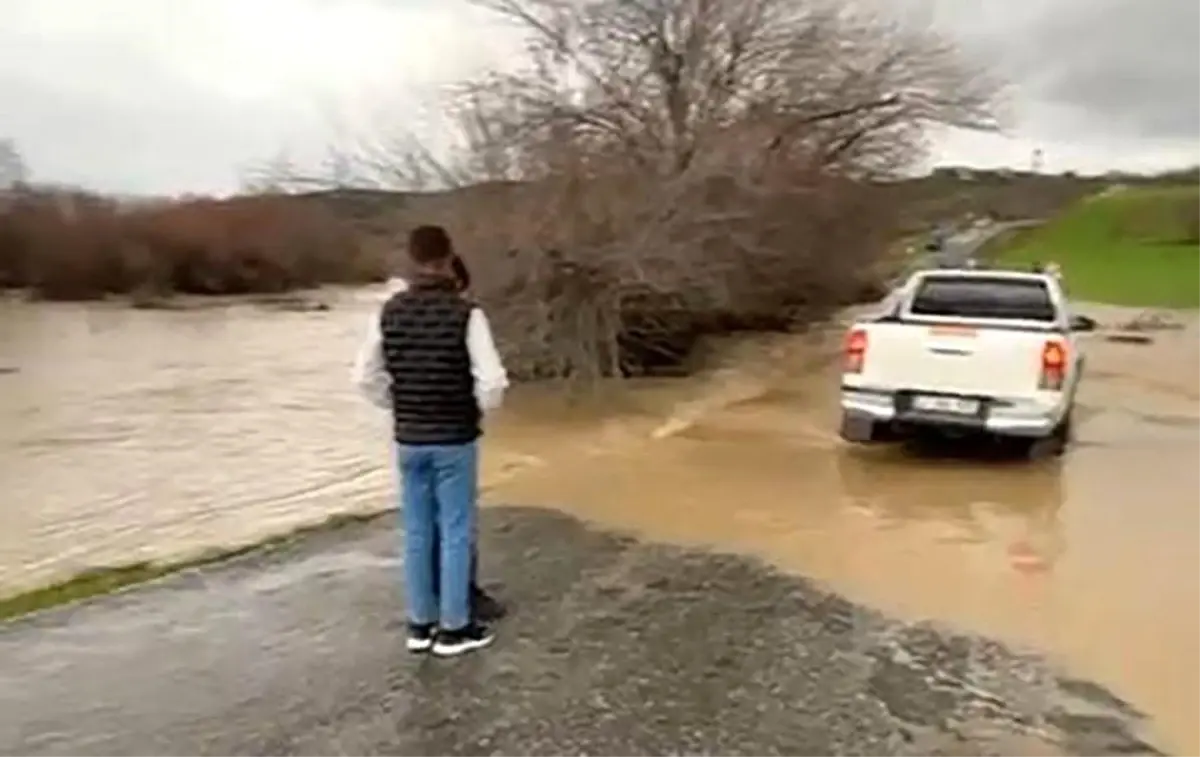 Diyarbakır'ın Lice İlçesinde Şiddetli Yağışlar Köy Ulaşımını Felç Etti