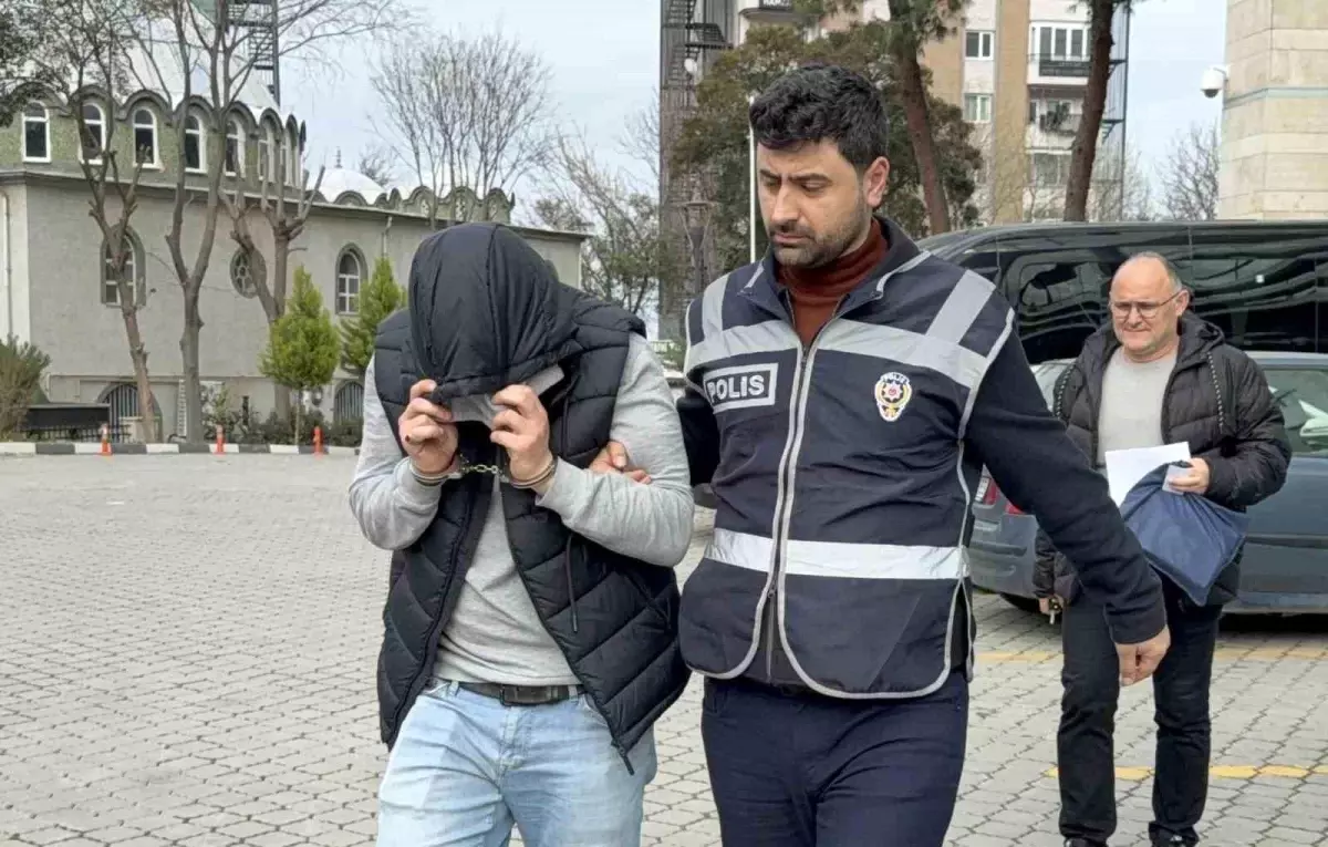 Samsun’da Eski Eşi Tehdit Ederek Cep Telefonunu Gasp Eden Şüpheli Tutuklandı