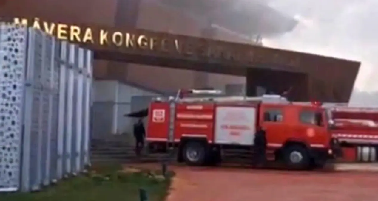 Gaziantep Mavera Kongre Merkezi'nde Çıkan Yangın Büyük Maddi Hasara Yol Açtı