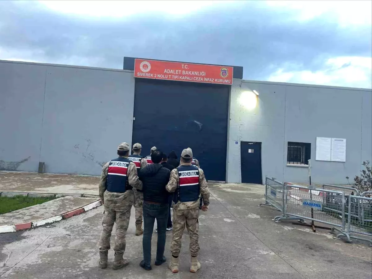 Şanlıurfa Hilvan’da Uyuşturucu Operasyonu: 3 Şüpheli Yakalandı