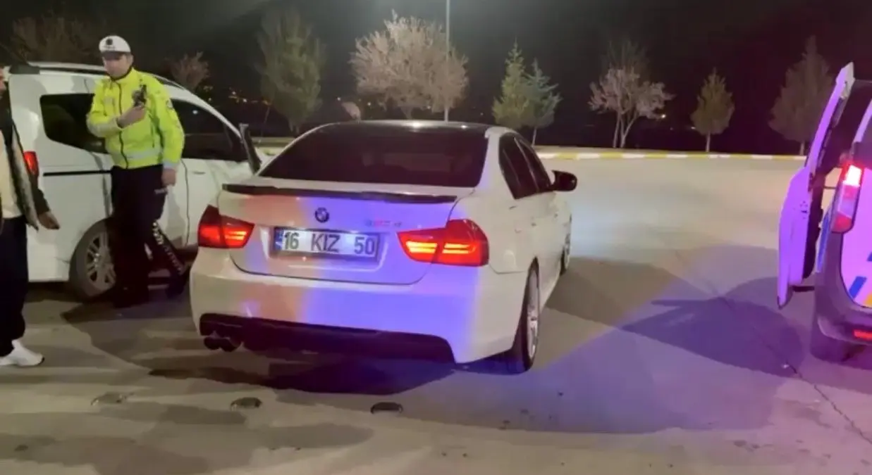 Tokat’ta Lüks Araç Denetiminde 20 Bin TL Ceza Kesildi