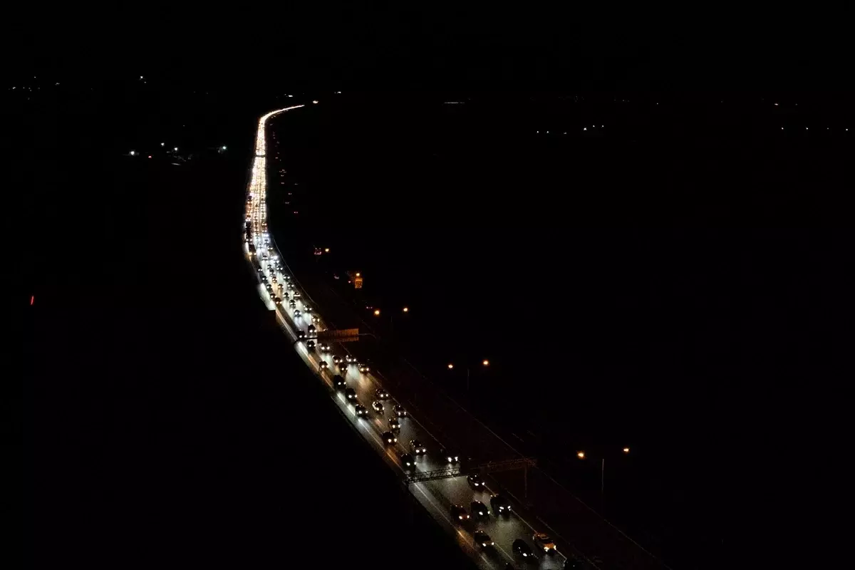 Ankara’da Bayram Dönüşü Trafiği Yeniden Yoğunlaşıyor: Sürücüler Dikkat!